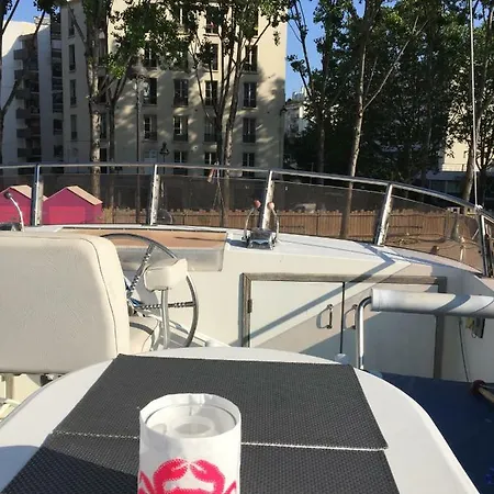 Houseboat In For 6 - Cadaques Ботель