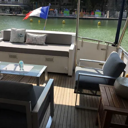 Houseboat In For 6 - Cadaques Ботель *